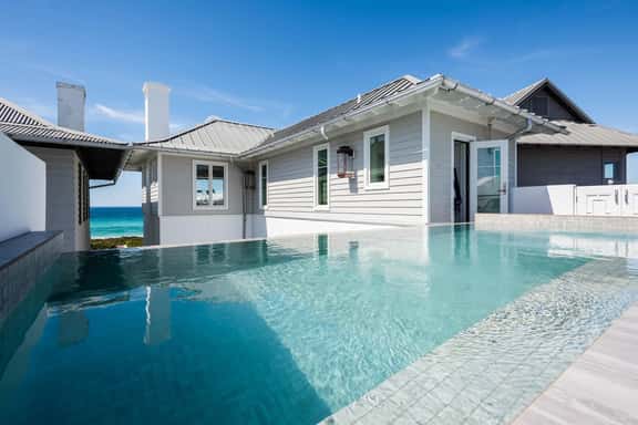 Gulf and Green Main - Image 1