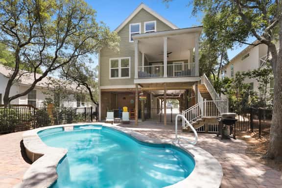 Lofty Oasis - Image 1