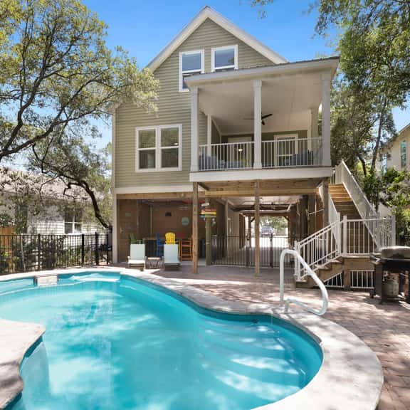 Lofty Oasis - Image 1