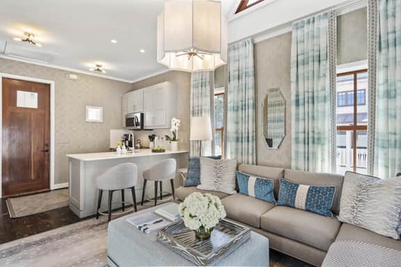 Beach and Boardwalk Carriage House - Image 5