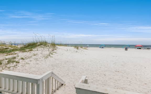 Beachfront Oasis - Image 2