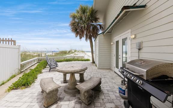 Beachfront Oasis - Image 3
