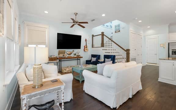 Bluebird Beach House - Image 2