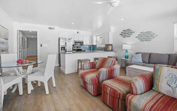 Eastern Shores 206 - Image 3